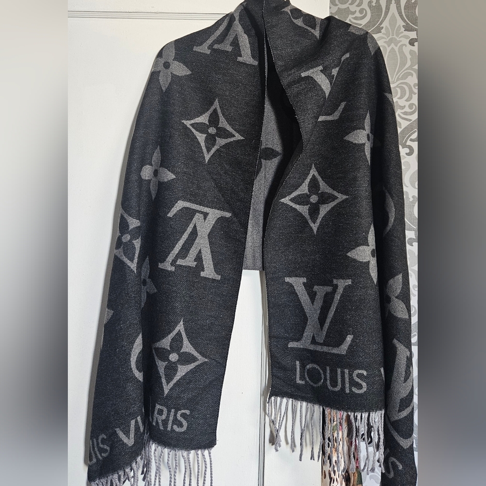 Charcoal and Light Gray Shawl